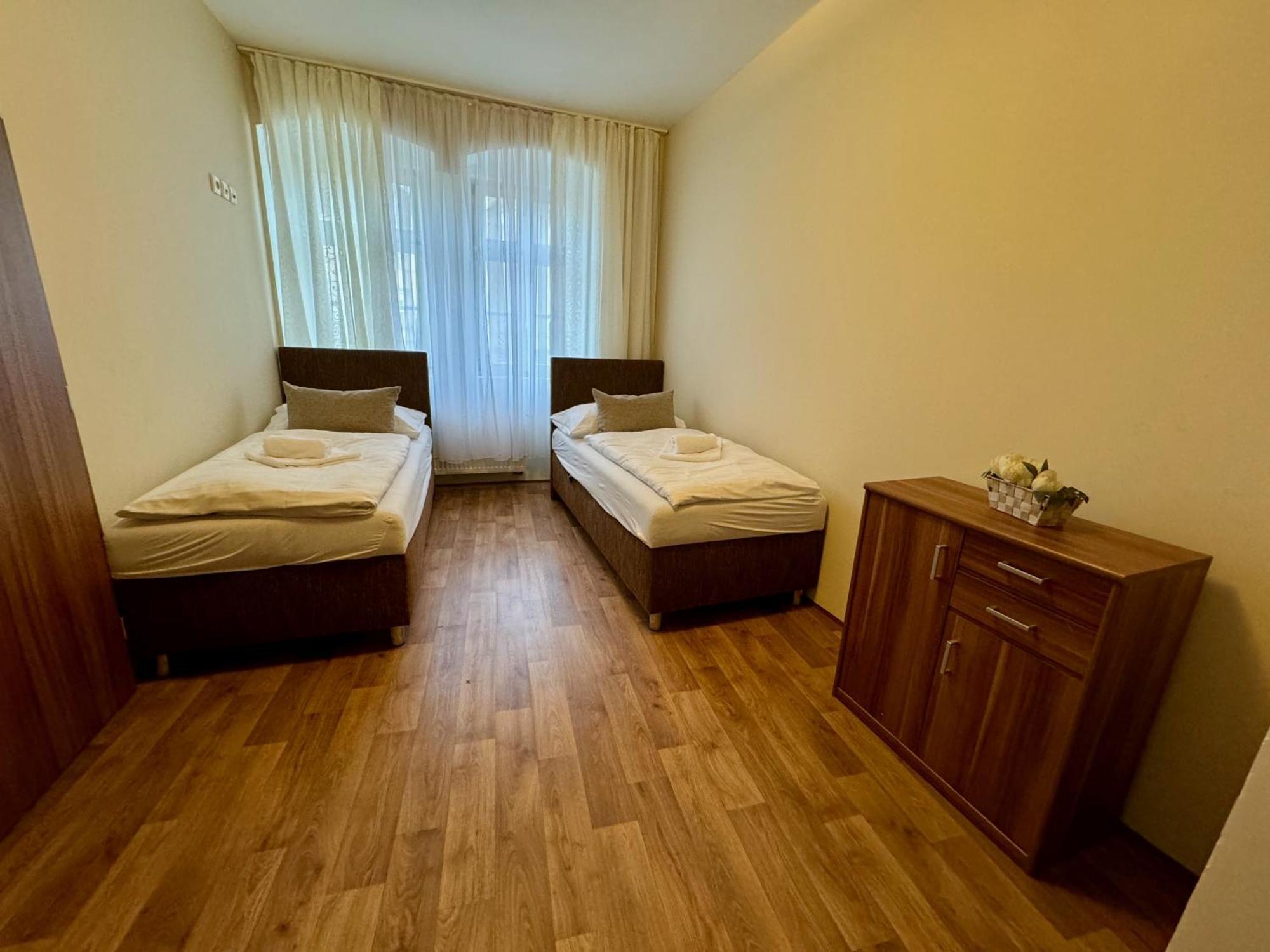 Apartmany Laubeho Namesti Теплице Экстерьер фото